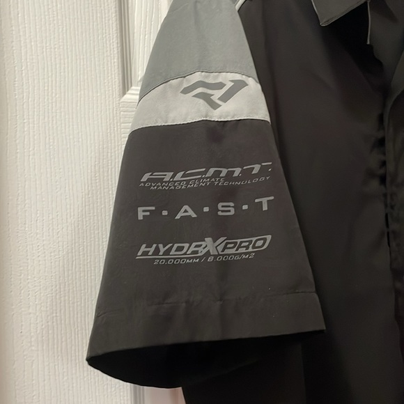 Mens Medium FXR short sleeve full button top - Picture 2 of 3